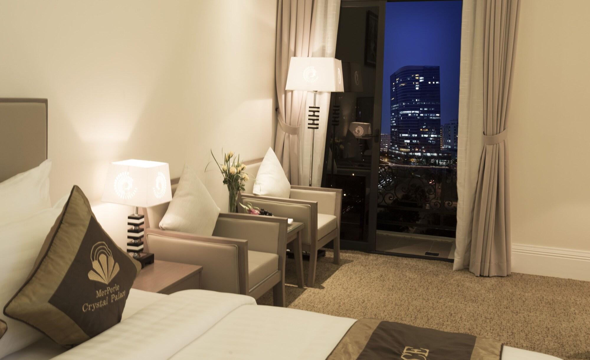 Khách sạn Merperle Crystal Palace TP. Hồ Chí Minh